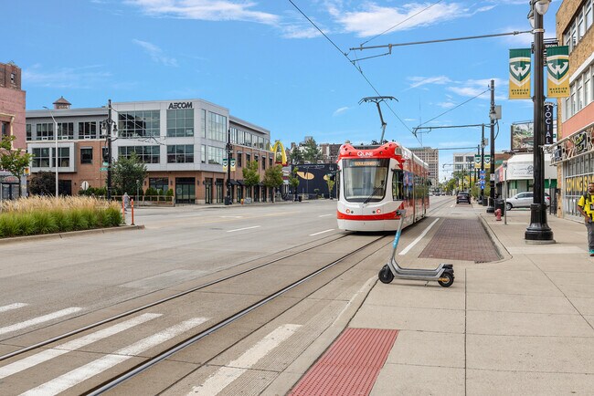 Building Photo - 68 E Willis St