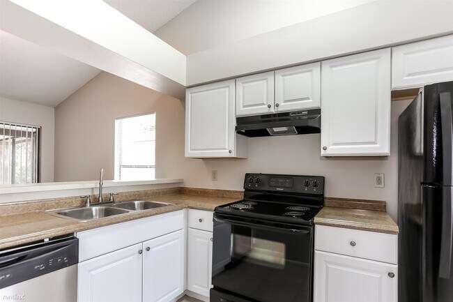 Building Photo - 3 br, 2 bath House - 13658 Laraway Dr