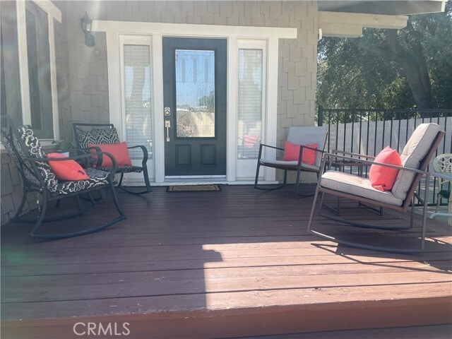 Building Photo - 596 E Arrow Hwy