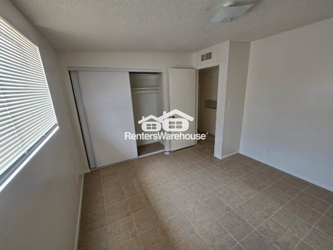 Building Photo - 3735 W Dunlap Ave