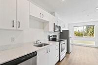 Building Photo - 5840 SE 89th