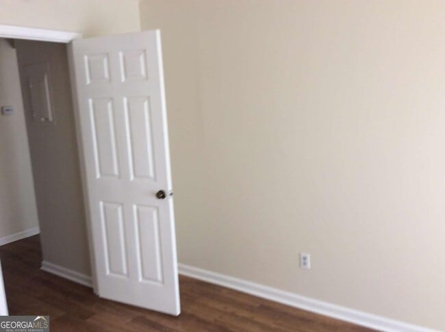 Building Photo - 200 Sheraton Ct