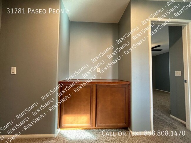 Building Photo - 2 BR 2.5 BA Condo located in The Paseos at...