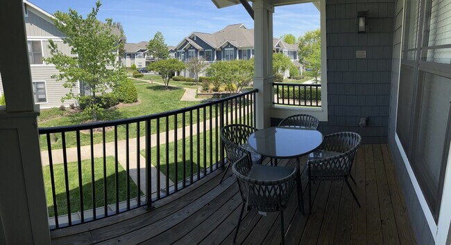 Building Photo - 8601 Lenten Rose Ct