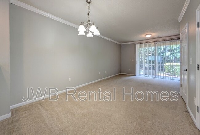 Building Photo - 8090 Summer Cove Ct