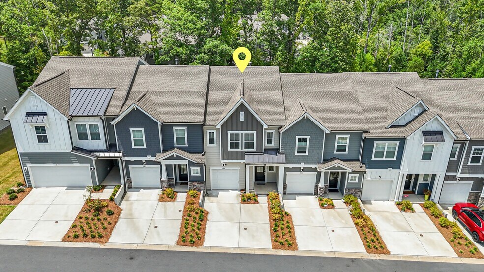 Building Photo - 529 Madison Falls Ct