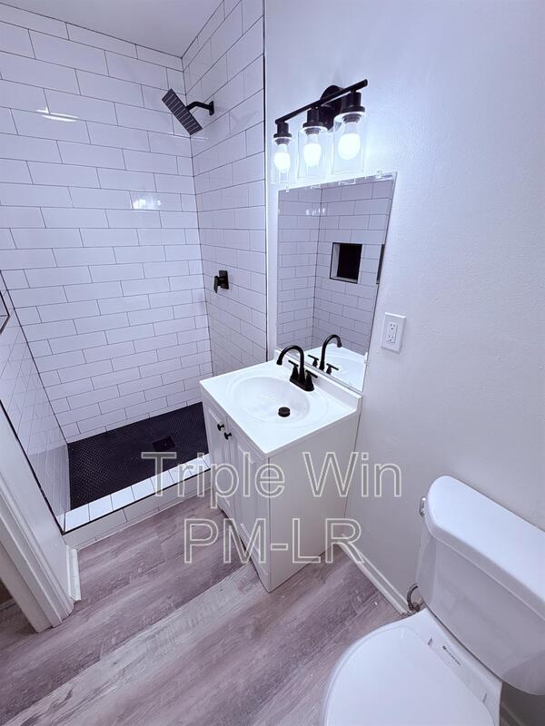 Building Photo - 76 S Meadowcliff Dr