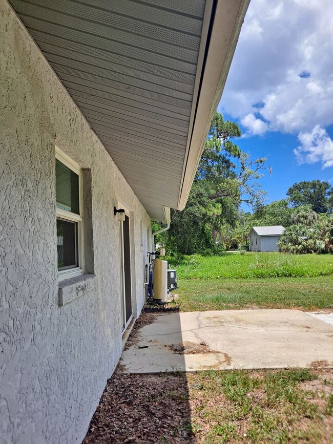 Building Photo - 3BR 2BA SINGLE FAMILY HOME-OAK HILL-BRING ...