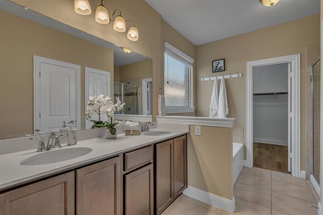 Building Photo - 3812 Fordham St