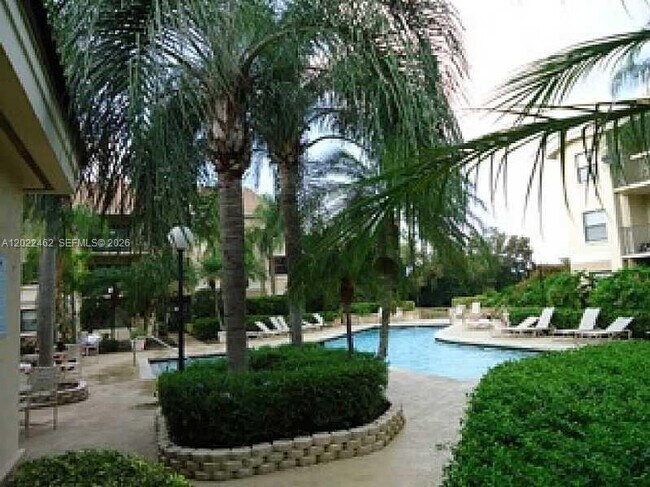 Building Photo - 9999 Summerbreeze Dr