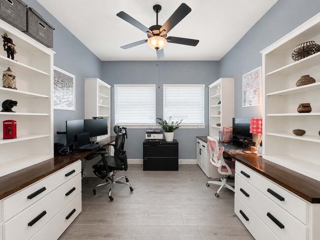 Building Photo - 9718 Starry Night Ln