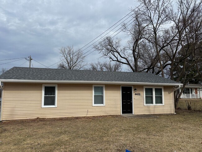 Building Photo - Beautifully Remodeled 3 Bed 1 Bath House