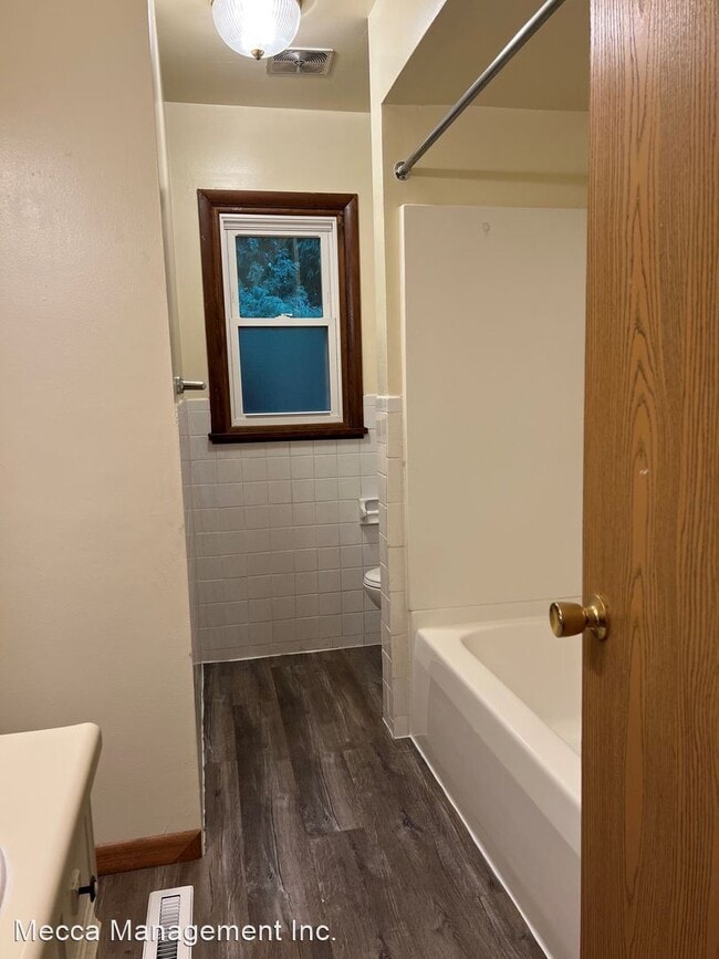 Building Photo - 3 br, 2 bath House - 221 Campbell Hill Rd.