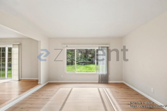 Building Photo - 808 Tremont Ct