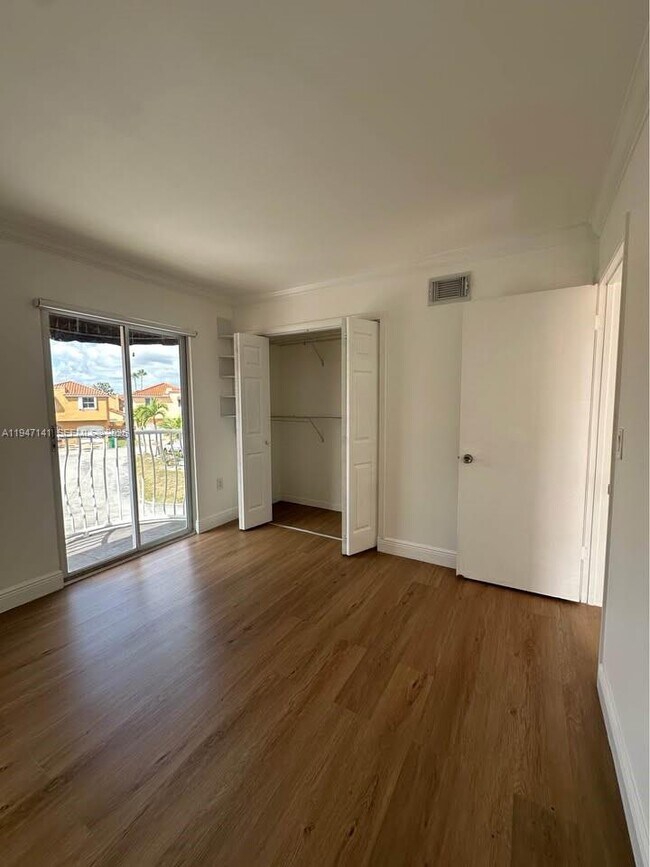 Building Photo - 8417 NW 1st Terrace