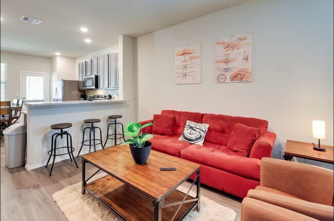 Building Photo - First Time Rental! 4 Bedroom 2 1/2 Bath ~M...