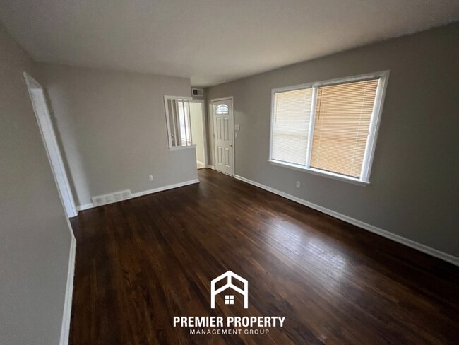 Building Photo - 3816 Cazassa Rd