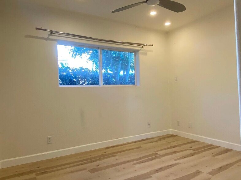 Building Photo - 538 Brooks Ave