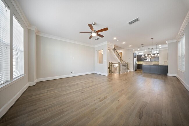 Building Photo - 6755 Highclere Manor Ln