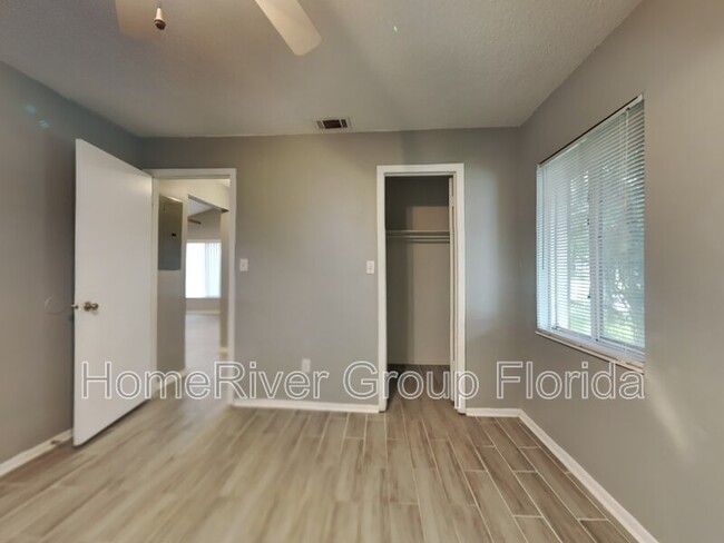Building Photo - 10401 Riva Ridge Trail