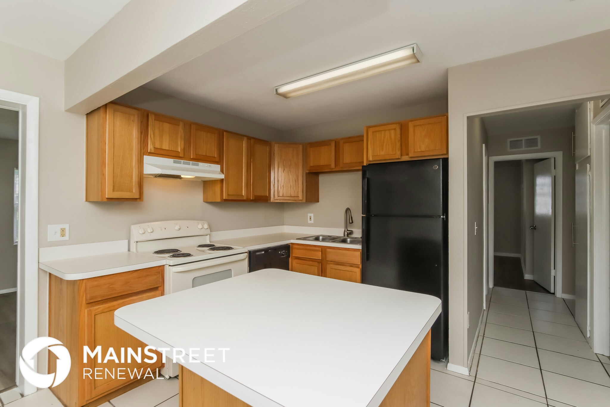 Building Photo - 4395 Sherwood Blvd