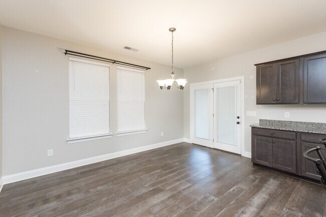 Building Photo - 318 Cornelius Wy