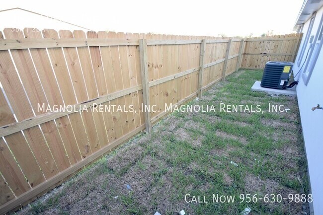 Building Photo - Brand New Construction - McAllen - Large B...