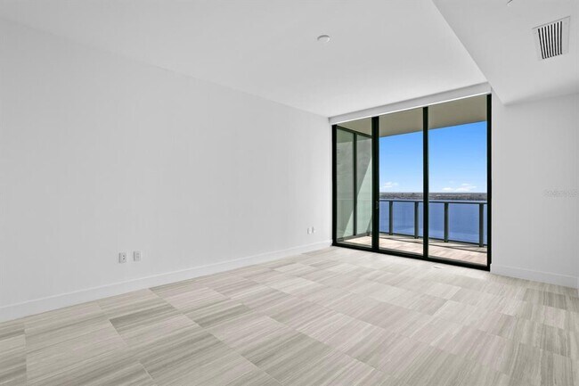 Building Photo - 3015 S Ysabella Ave