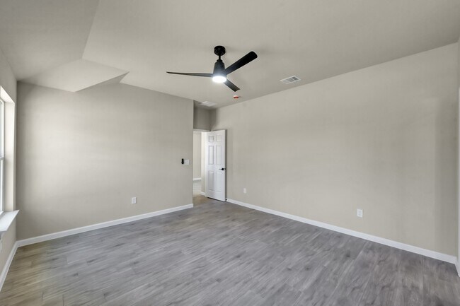 Building Photo - 106 Harbor Ct