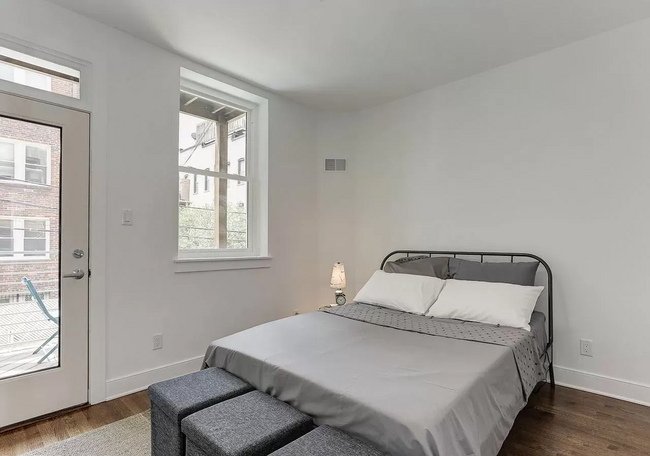Building Photo - Available Now! 1 Parking Spot Included! 2 ...