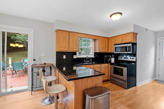 Building Photo - 8313 Bellingham Cir