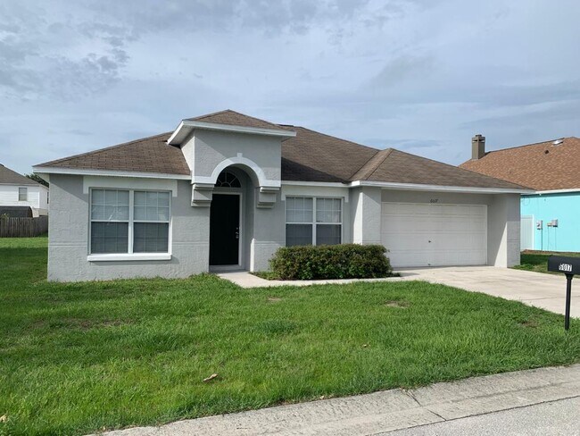 Building Photo - 6017 Live Oak Drive