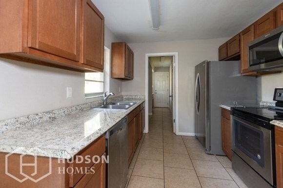 Building Photo - NOW AVAILABLE! 410 Ruby Ave, Deland, FL, 3...