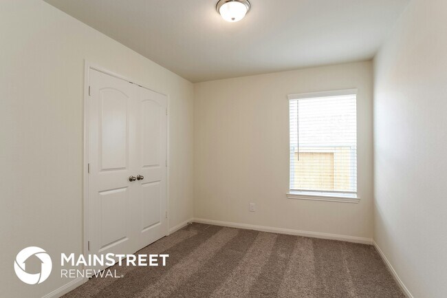 Building Photo - 9514 Olive Stone Dr