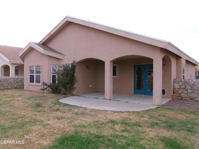 Building Photo - 5532 Ignacio Frias Dr