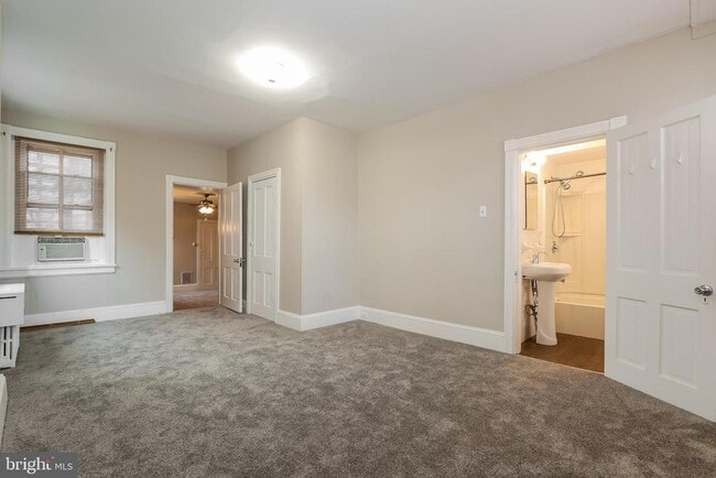 Building Photo - 212 E Broad St