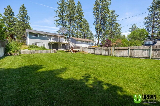 Building Photo - 3928 E 36th Ave