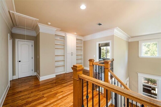 Building Photo - 2361 Legacy Maple Dr
