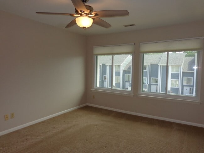 Building Photo - Shadowlawn - Shadow Cove Condominiums