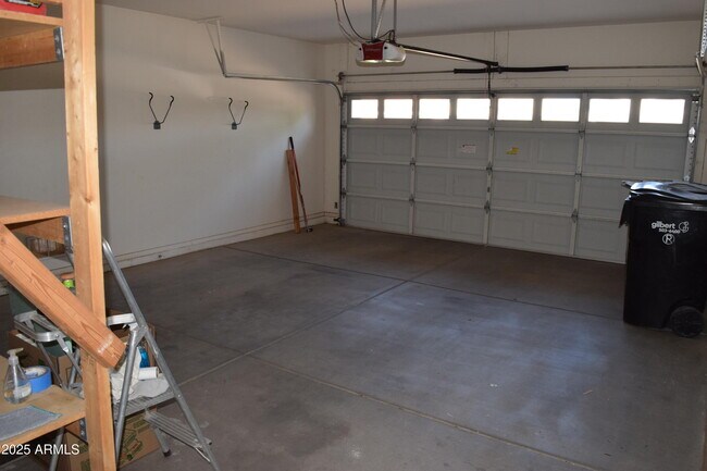 Building Photo - 3680 S Joshua Tree Ln