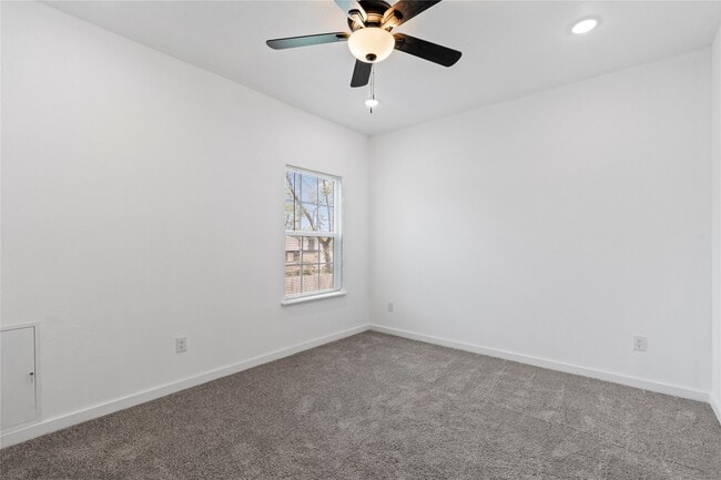 Building Photo - 8001 Talton St