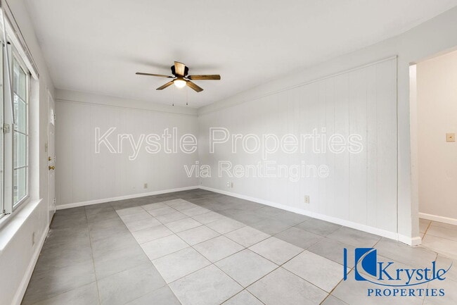 Building Photo - 938 Winchester St