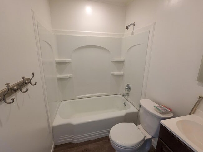 Building Photo - 808 San Pedro Ave