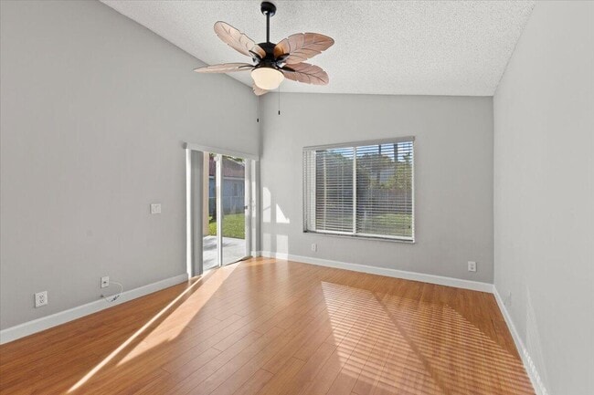 Building Photo - 4546 NW 7th Pl