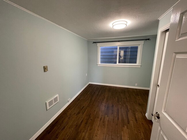 Building Photo - 4314 Eagle View Ct