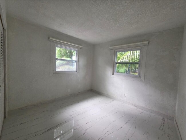 Building Photo - 1751 NW 29th Terrace