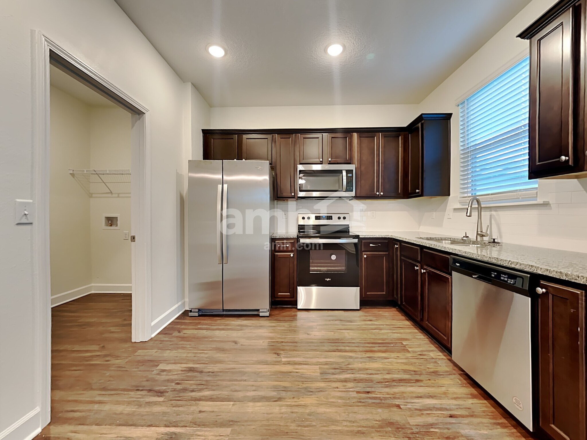 Building Photo - 1034 Tan Tara Trl