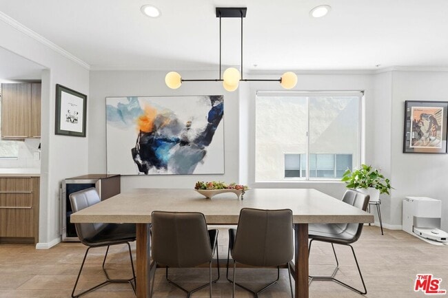 Building Photo - 1842 Greenfield Ave