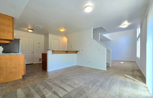 Building Photo - 1205 Frontier Cir E