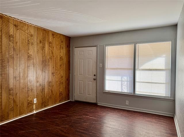 Building Photo - 5310 Laguna Dr